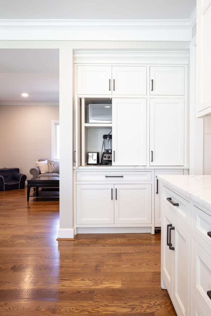 White Inset Cabinets with Knotty White Oak Island